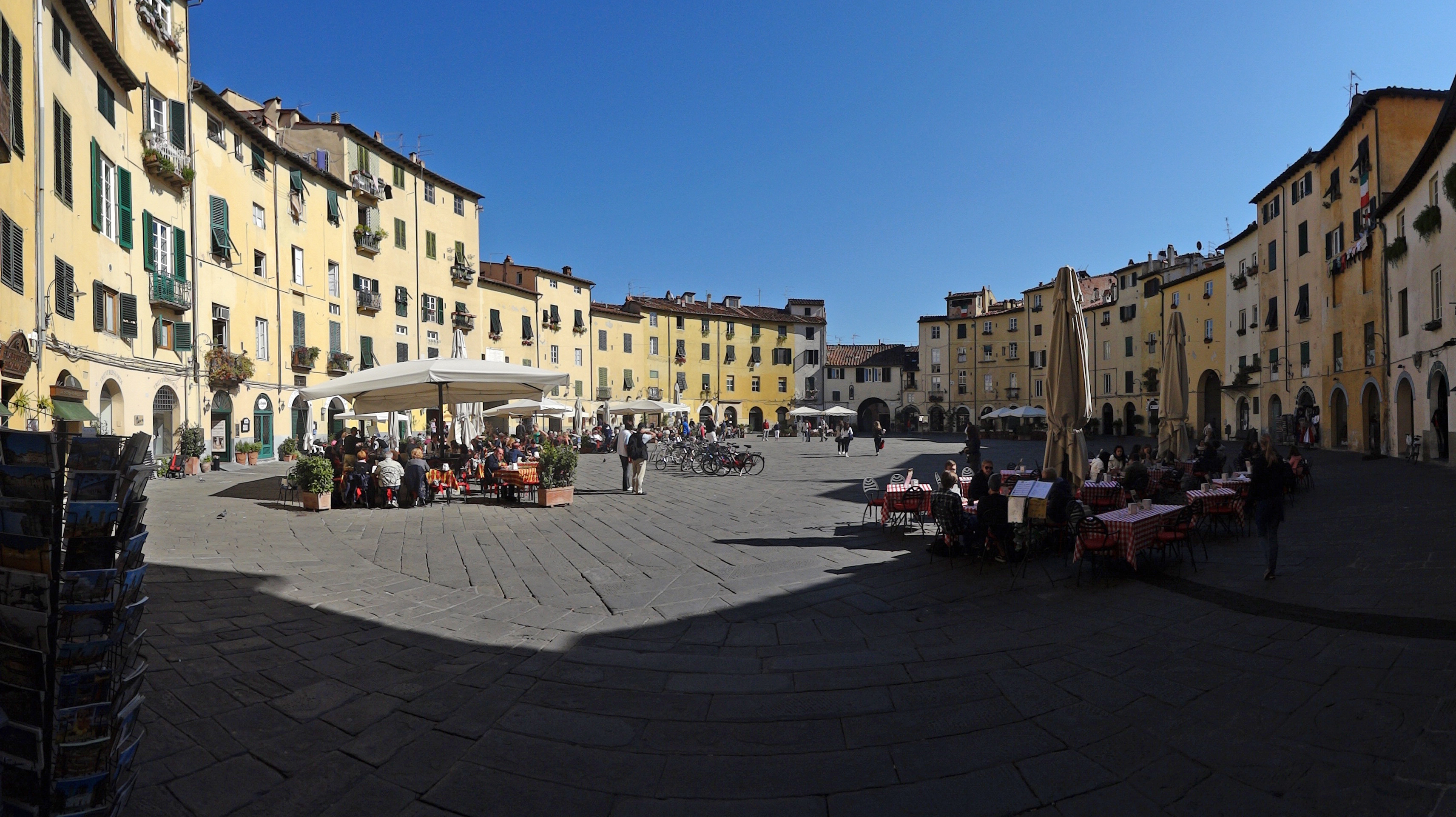 Piazza del Amfitheatro